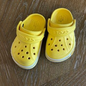 Toddler Crocs size 5